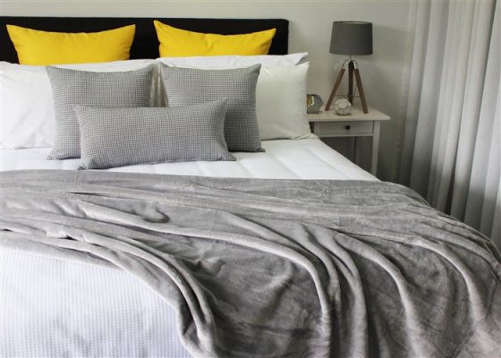 Blankets & Quilts